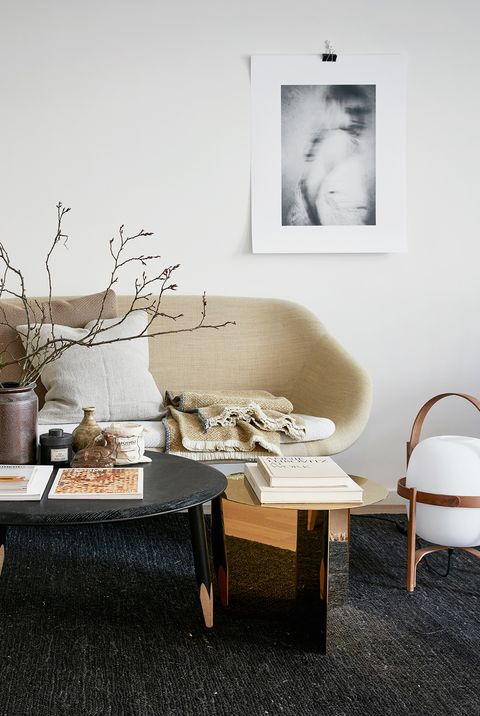jaokim-johansson-minimalist-living-room-ideas-1554399550